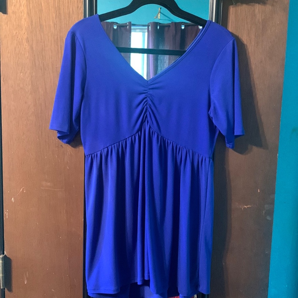 Cobalt blue Torrid top 00